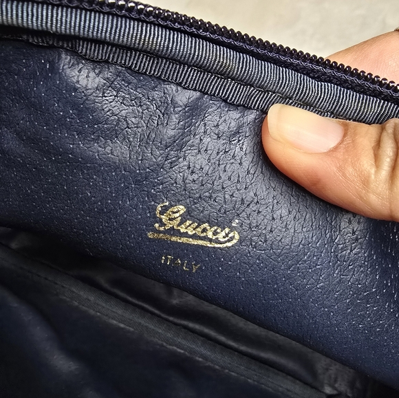 Gucci Cosmetic Case - Picture 10 of 10